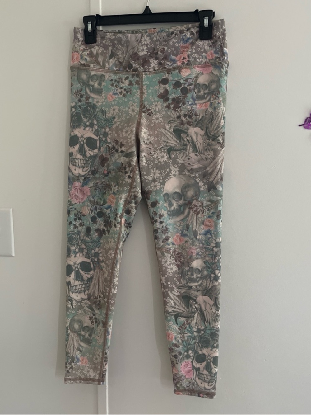 Girls Floral Skull Print Leggings in Mint and Taupe